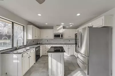 4 Whittier Court, Highland Village, TX 75077 - Photo 13