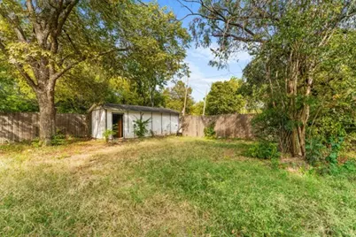 1001 W Avenue F, Garland, TX 75040 - Photo 11