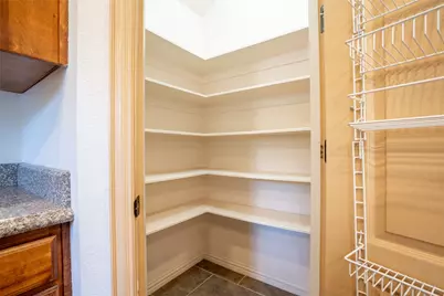 716 E Moore Street, Granbury, TX 76048 - Photo 13