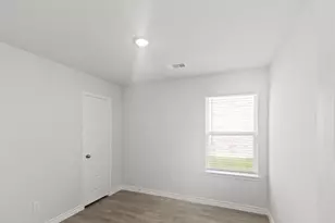 1604 Romans Rd, Ennis, TX 75119 - Photo 11