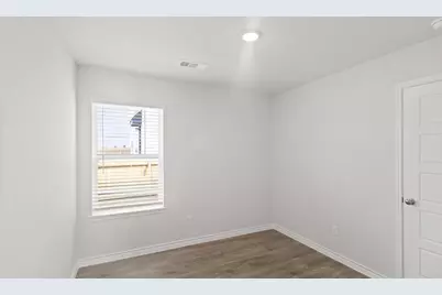 1604 Romans Road, Ennis, TX 75119 - Photo 9