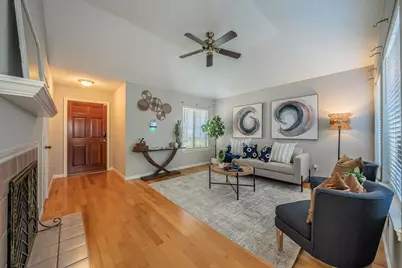 1707 Overlook Drive, Grapevine, TX 76051 - Photo 5