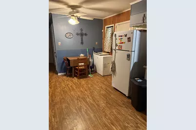 603 N Stallworth, Rosebud, TX 76570 - Photo 5