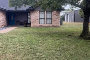 109 Odel Dr, Weatherford, TX 76085 - Photo 1
