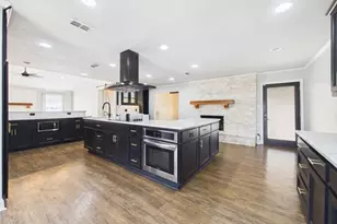 902 Ward Ln, Athens, TX 75751 - Photo 9