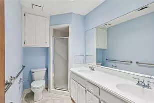 712 Springwood Dr, Hurst, TX 76054 - Photo 9