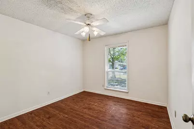 712 Springwood Drive, Hurst, TX 76054 - Photo 11