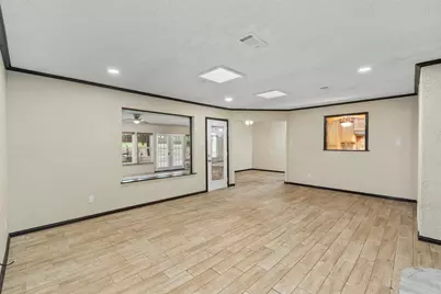 108 Silverleaf Drive, Fort Worth, TX 76112 - Photo 9