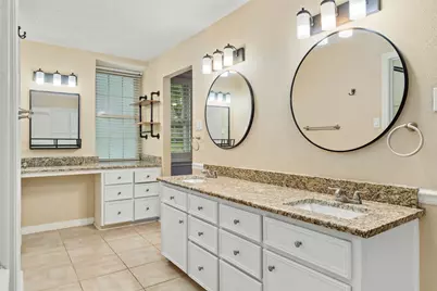 108 Silverleaf Drive, Fort Worth, TX 76112 - Photo 31