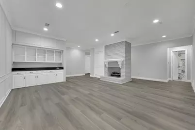 12401 Pleasant Valley Drive, Dallas, TX 75243 - Photo 31