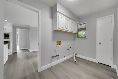 12401 Pleasant Valley Drive, Dallas, TX 75243 - Photo 21