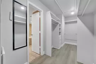 12401 Pleasant Valley Dr, Dallas, TX 75243 - Photo 29