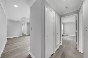 12401 Pleasant Valley Dr, Dallas, TX 75243 - Photo 9