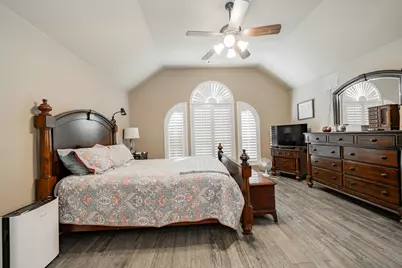 1807 Hidden Brook, Grand Prairie, TX 75050 - Photo 23