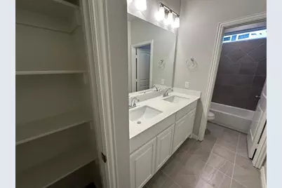 2472 Blackjack Oak Road, Oak Ridge, TX 75161 - Photo 15