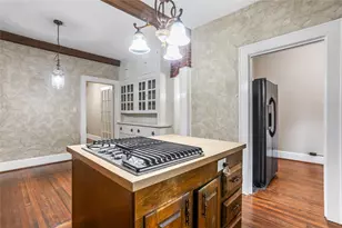 2303 Mistletoe Dr, Fort Worth, TX 76110 - Photo 11