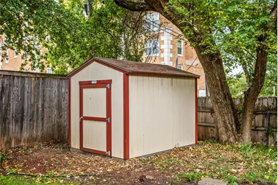 2303 Mistletoe Drive, Fort Worth, TX 76110 - Photo 25