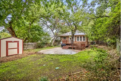 2303 Mistletoe Drive, Fort Worth, TX 76110 - Photo 23