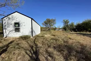 167 Clear Ridge Dr, Bridgeport, TX 76426 - Photo 11