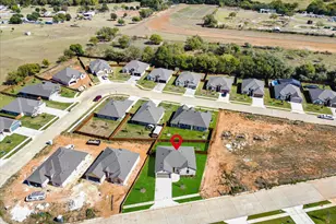 724 Raylan St, Springtown, TX 76082 - Photo 37