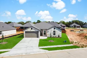 724 Raylan St, Springtown, TX 76082 - Photo 31