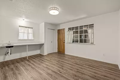 5300 Northcrest Road, Fort Worth, TX 76107 - Photo 11