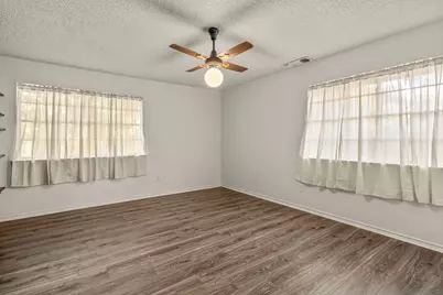 5300 Northcrest Road, Fort Worth, TX 76107 - Photo 27