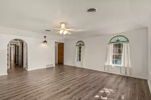 5300 Northcrest Rd, Fort Worth, TX 76107 - Photo 7