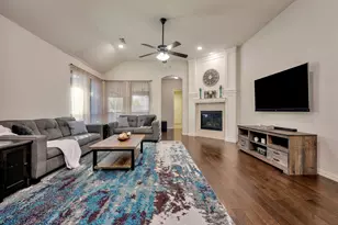 1212 Blue Lake Blvd, Arlington, TX 76005 - Photo 9