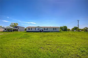 3077 Pecan Ct, Princeton, TX 75407 - Photo 3