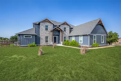 172 Cowan Crossing, Alvord, TX 76225 - Photo 3