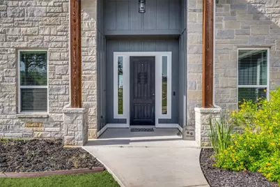 172 Cowan Crossing, Alvord, TX 76225 - Photo 5