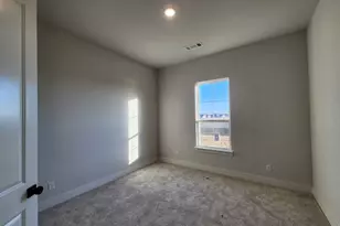 12412 Hornfels Dr, Krum, TX 76249 - Photo 7