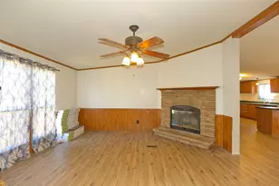 1207 Grayson St, Nocona, TX 76255 - Photo 11