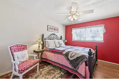 620 W College Street, Grapevine, TX 76051 - Photo 23