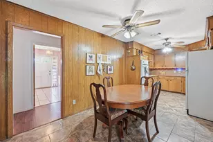 620 W College St, Grapevine, TX 76051 - Photo 11