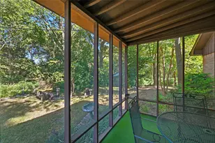 620 W College St, Grapevine, TX 76051 - Photo 29