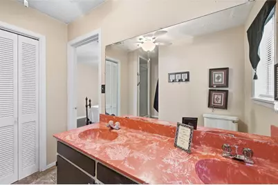 620 W College Street, Grapevine, TX 76051 - Photo 17