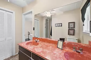 620 W College St, Grapevine, TX 76051 - Photo 17