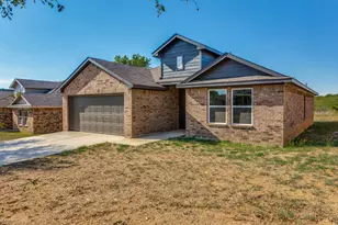 1523 Jacqueline Ln, Graham, TX 76450 - Photo 3
