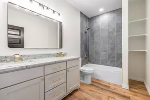 704 S Ivy St, Hillsboro, TX 76645 - Photo 27