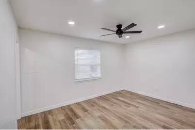 1914 Kynette Drive, Euless, TX 76040 - Photo 19