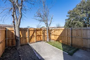 2813 Wimbledon Ct, Garland, TX 75041 - Photo 25