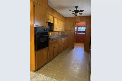 646 N Main Street, Springtown, TX 76082 - Photo 15