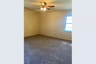 646 N Main Street, Springtown, TX 76082 - Photo 9