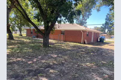646 N Main Street, Springtown, TX 76082 - Photo 3