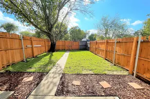 2733 Patricia Ln, Garland, TX 75041 - Photo 11