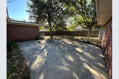 6200 Windermere Place, Fort Worth, TX 76112 - Photo 17