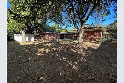 6200 Windermere Place, Fort Worth, TX 76112 - Photo 27