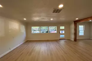 6200 Windermere Pl, Fort Worth, TX 76112 - Photo 9